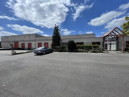 location local d'activités roncq 2 952 m²