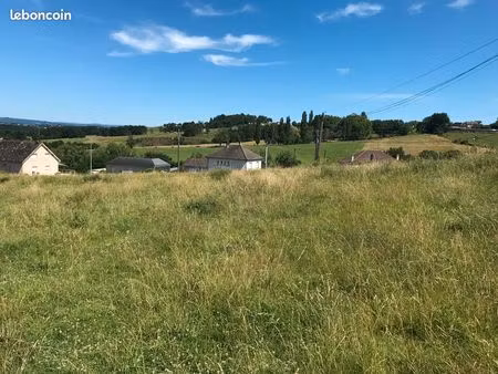 terrain constructible plat 1440 m2