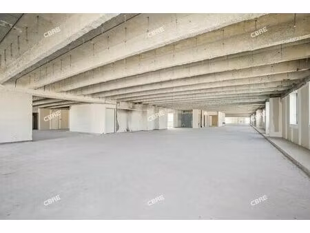 location bureau garges les gonesse 3 015 m²