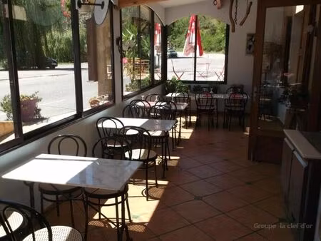 vente commerce 15 pièces 535 m² castellane (04120)