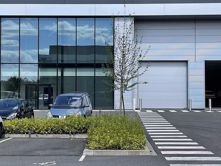 location local d'activités sainghin en melantois 928 m²