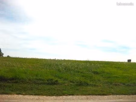 terrain le meix-tiercelin