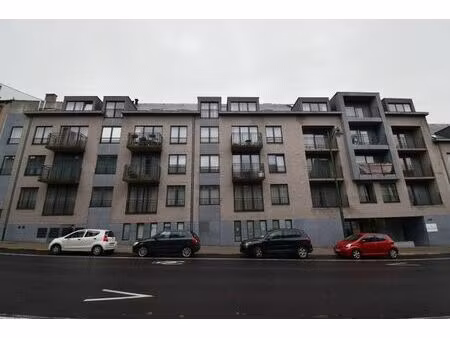 flat rez-de-chaussée dans une séniorie