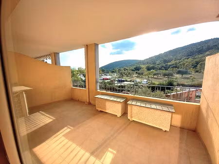 vente appartement 3 pièces 62 m² la roquebrussanne (83136)