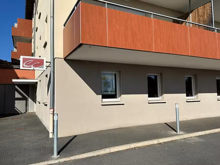 vente bureau 86m2 montbazens 12220 - 80000 € - surface privée