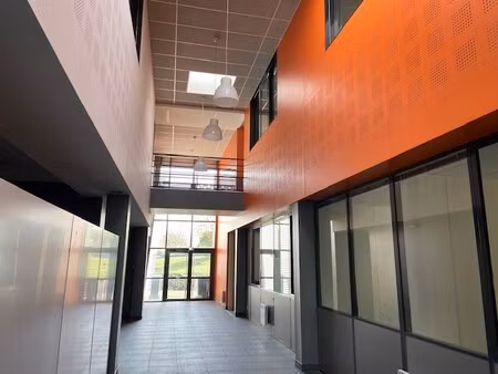 en vente bureau 1 960 m² – 2 542 500 € |rouvignies