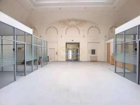 à louer local commercial 300 m² – 1 500 € |bar-le-duc