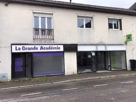 en vente local commercial 400 m² – 136 000 € |remiremont