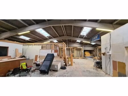 à louer local commercial 480 m² – 1 500 € |saint-omer