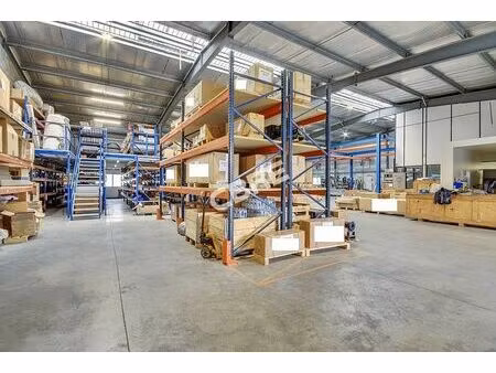 location local d'activités croissy beaubourg 2 530 m²