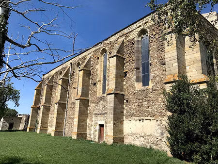 25 min clermont-fd / ancien couvent des minimes de mirabeau à beauregard-l'evêque !