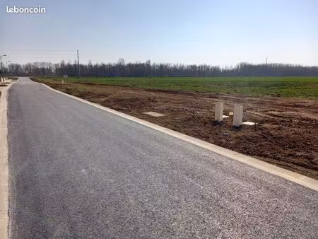 terrain à bâtir 750 m2 viabilisé à plichancourt