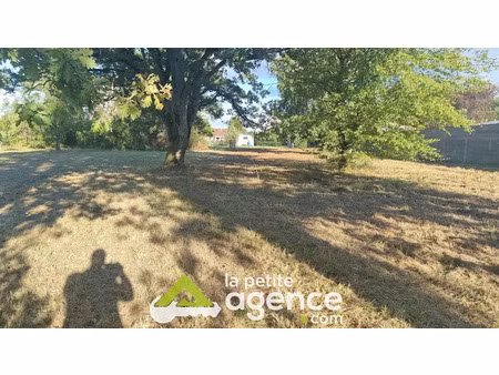 vente terrain 1066 m² à vierzon (18100)  40 000 €