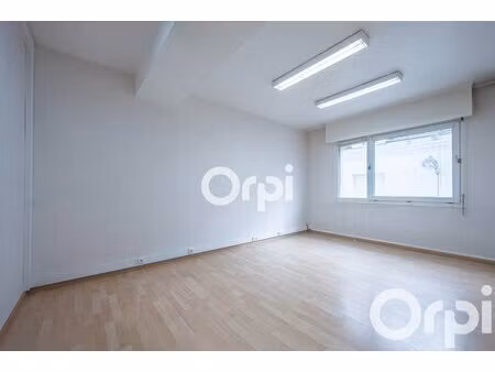 à louer bureau 15 m² – 230 € |béthune