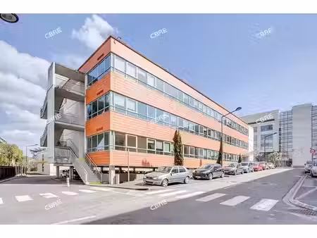 location bureau champigny sur marne 4 682 m²