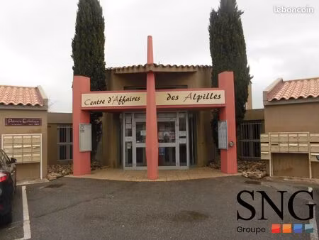 bureaux 21 m² eyguières