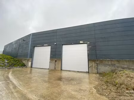 entrepôt de 750m²