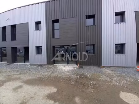 location locaux professionnels 3 pièces 158 m² à guerande (44350)  1 334 €