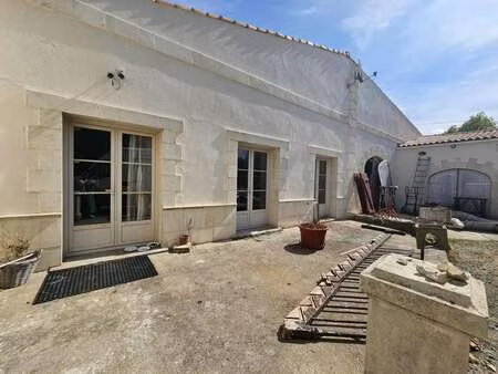 vente maison à triaize (85580) : à vendre / 145m² triaize