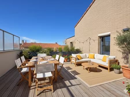 appartement 4 pieces bis de 119m² + 30m² de terrasses + 3 places ! cote pavée