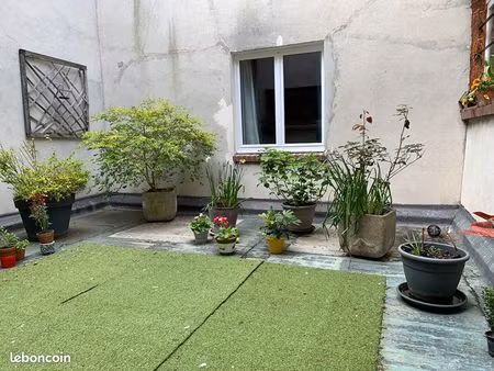 immeuble 8 pièces 235 m²