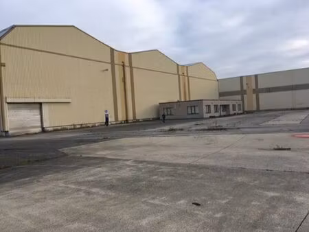 entrepôt à louer à bouffioulx