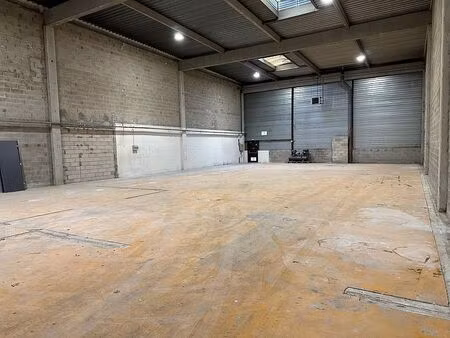 location local d'activités boissy st leger 1 630 m²