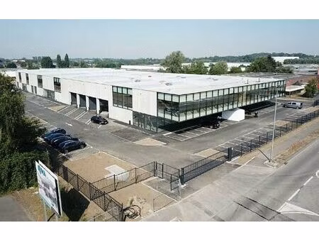 location local d'activités neuville en ferrain 1 474 m²
