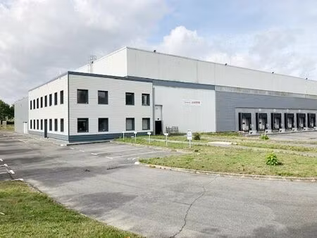 location local d'activités verneuil en halatte 5 209 m²
