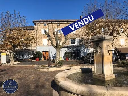 maison de luxe en vente à quincié-en-beaujolais  france