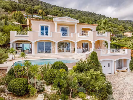 vente maison 6 pièces 199 m² tourrettes-sur-loup (06140)