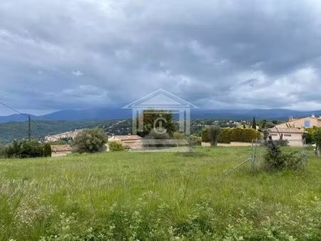 terrain de 2100 m2 - montauroux  france