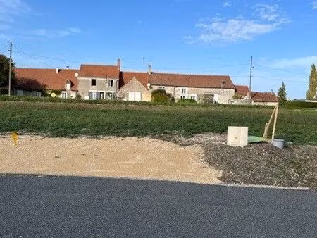 terrain 602 m² saint ay