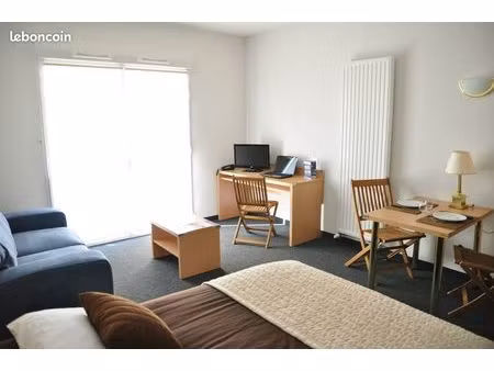 t1 28 m2 appartement meublé ormoy avec balcon