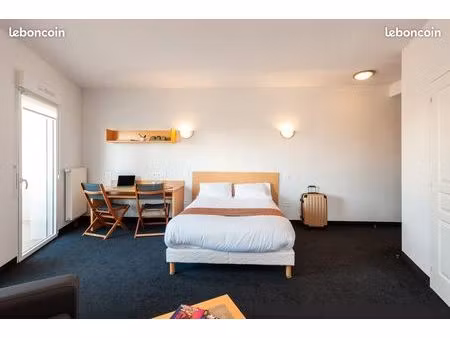 beau t1 appartement meublé 35m² récent saint avé avec balcon