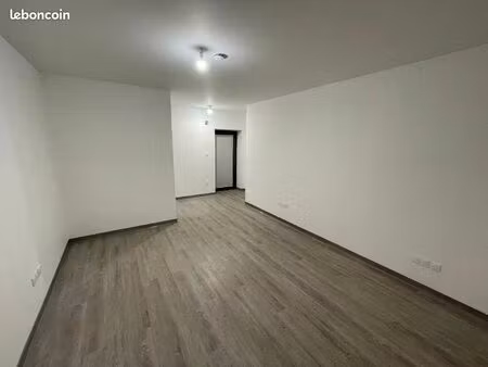 location bureaux ou autres