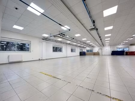 batiment industriel 1100m2
