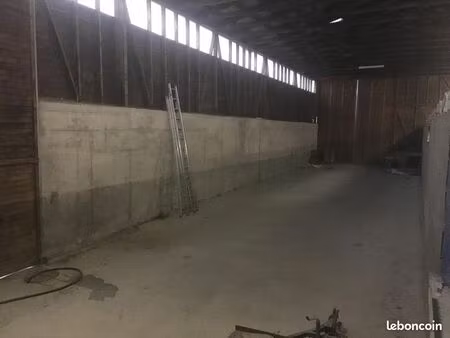 emplacement hivernage / stockage pour camping car  caravane  bateau etc