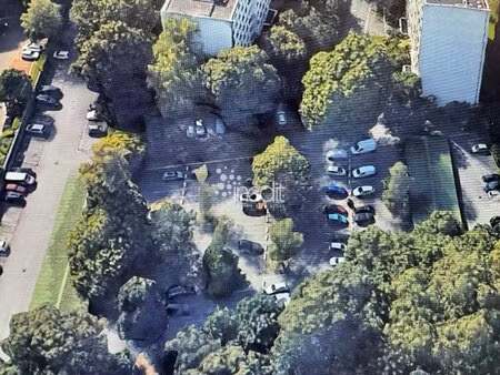 places de parking privatives