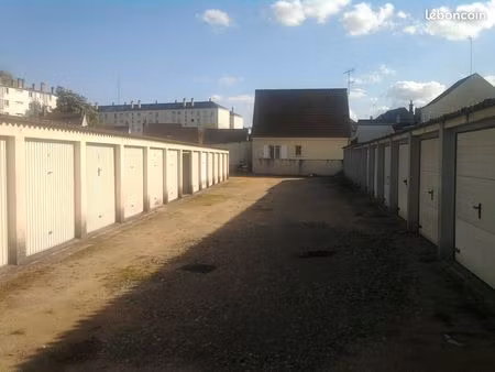 garage fermé  40 euro(s)/mois - le mans av geneslay