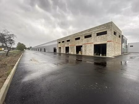 location local d'activités cestas 706 m²