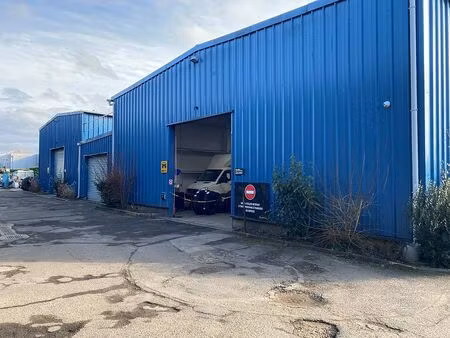 vente local d'activités chanteloup les vignes 1 000 m²