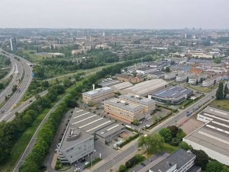 bien professionnel à louer à drogenbos € 2.290 (kaldu) - panorama b2b brussel | zimmo