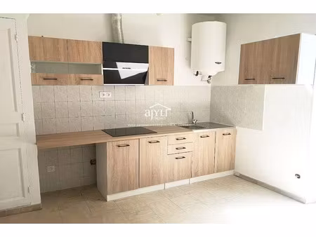 vente appartement 2 pièces 35 m² à miramas (13140)  100 000 €
