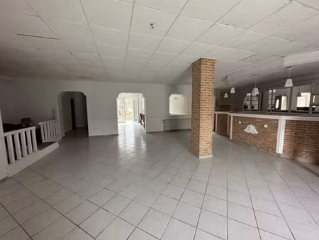 en vente fonds de commerce 190 m² – 200 000 € |marly