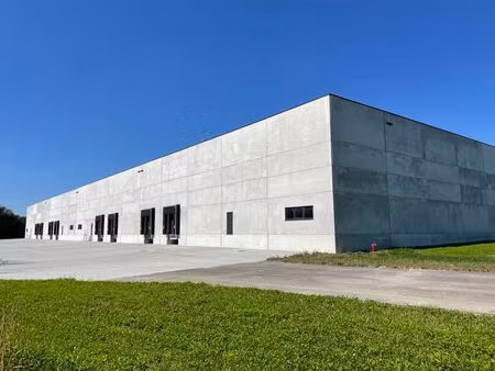 immeuble industriel a louer - manage/seneffe