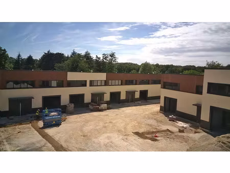 local d'activités de 204m²