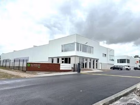 vente/location local d'activités escaudain 4 992 m²