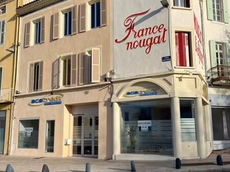 location local commercial 105m2 montélimar 26200 - 1229 € - surface privée