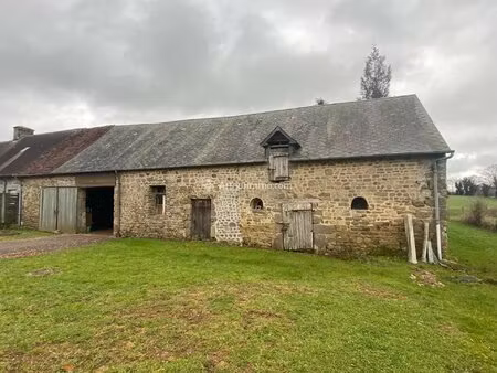 magny  grange à restaurer de 150m2 sur 1200m2